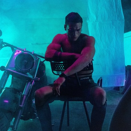 maxborn official étoile érotique galerie