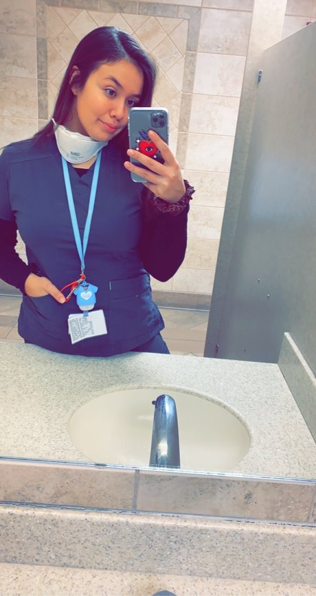 Nursing mama actrice exclusive archive