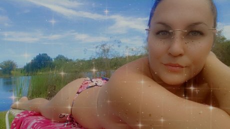 Kourtnie_ star du porno érotique image