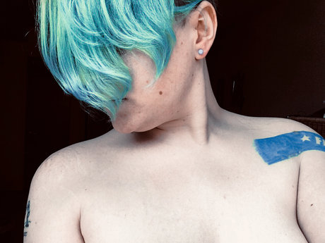 Rae Cosmos haut modèle collection