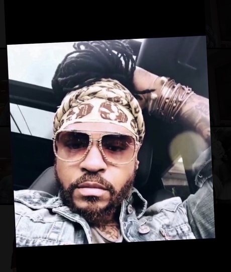 QLoveBug actrice nue galerie