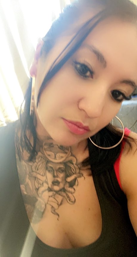 blonde aux gros seins onlyfans parfait nu archive