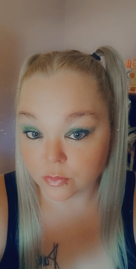 Prosthetic Princess étoile nue images