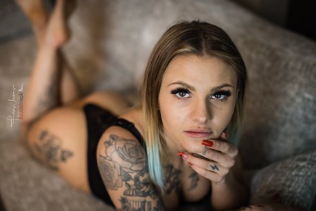 Lilly lou star du porno xxx image