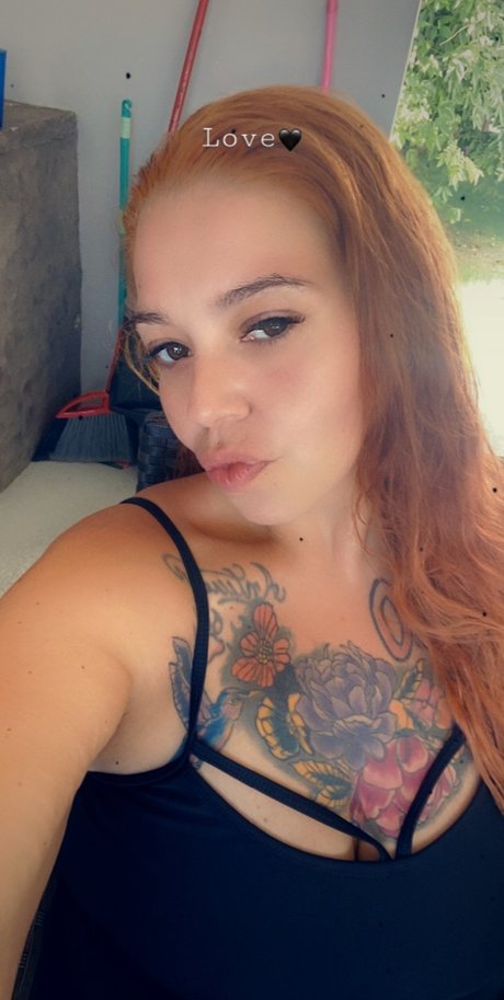 Prettytaina actrice de sexe image