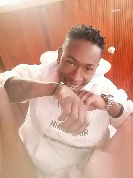 Richy actrice artistique photos