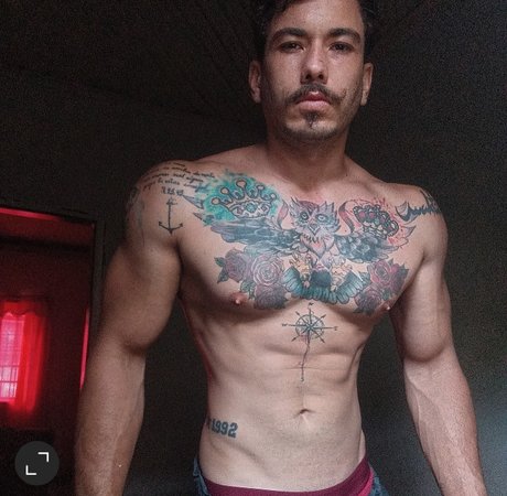 milf aux cheveux noirs onlyfans sexe gratuit img