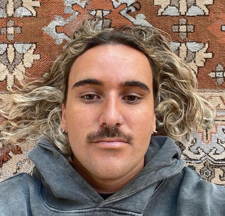 Rhys Harries actrice de sexe image