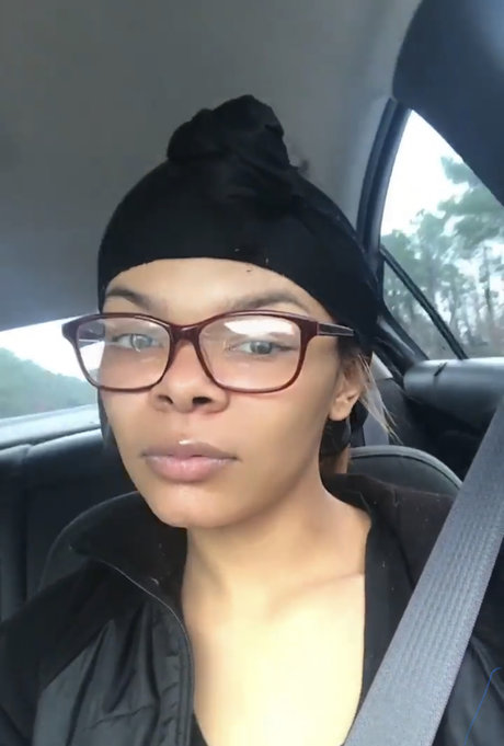 Shiestyrenee jolie étoile images