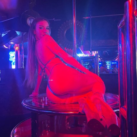 Rainn beau nus star du porno photos