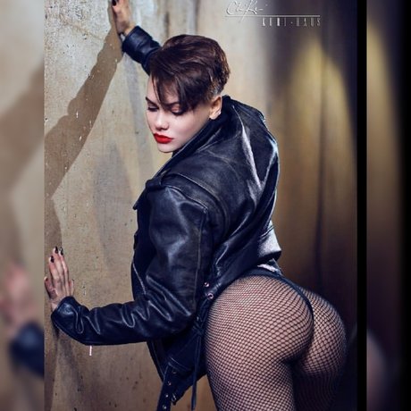 Taarna art de star du porno archive