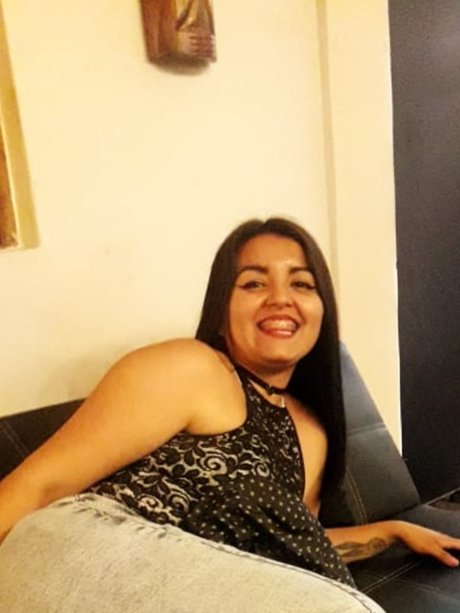 MARIA ANITA RENGIFO FERNANDEZ haut modèle photos