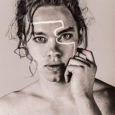 Logan Black haut de star du porno photos