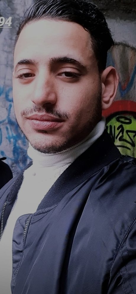 Fuad Essidiki actrice porno des photos