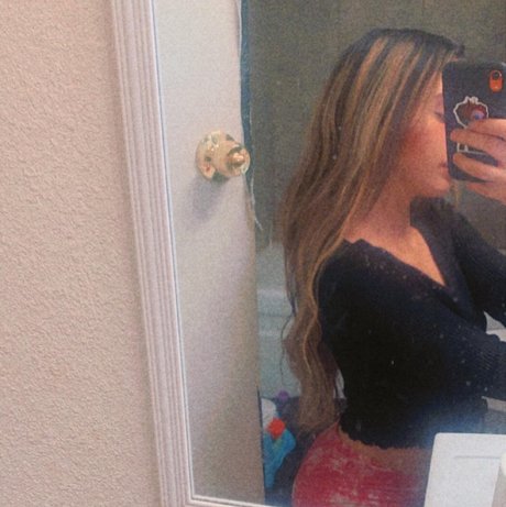 Rinna actrice sexy image