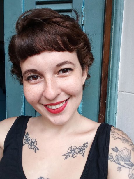 Mari Mariana actrice sexy images