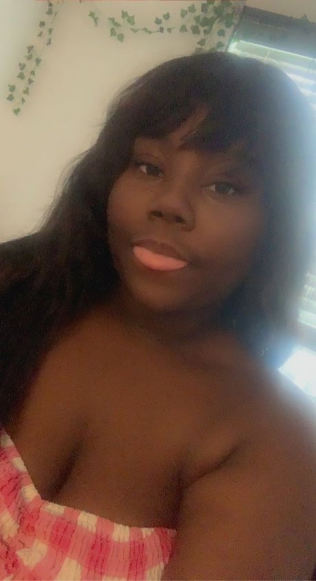 YuraNyx xxx étoile photo