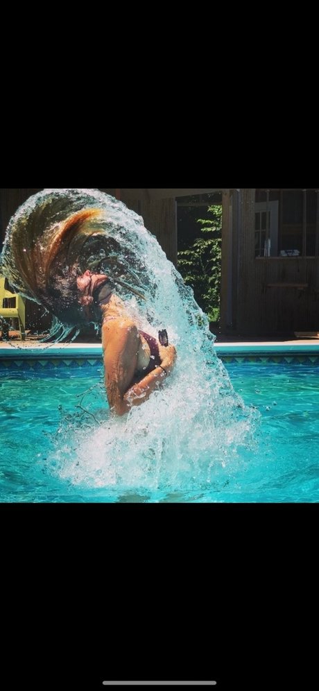 blonde au gros cul onlyfans nu gratuit img