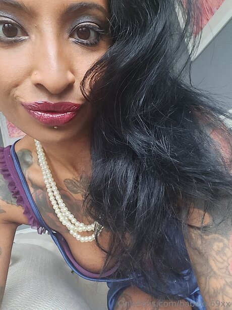 BabeXX69XX étoile érotique image