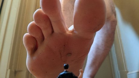 Max the Giant star du porno hd photo