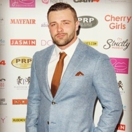 Max Deeds actrice sexy photo