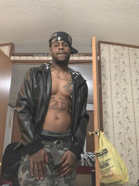 Maw Fetty 2D art de star du porno des photos