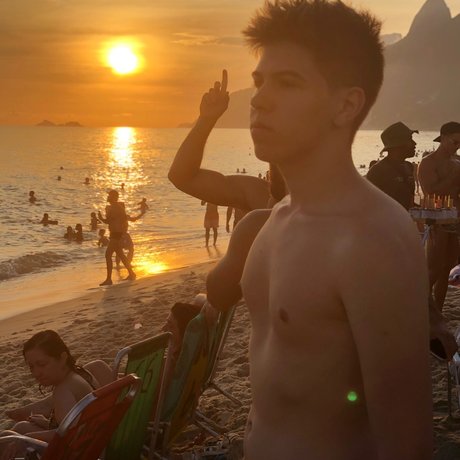 MAURICIO VILLAR top star archive