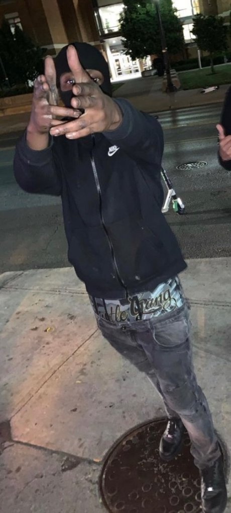 HardBodyBang_ étoile xxx des photos