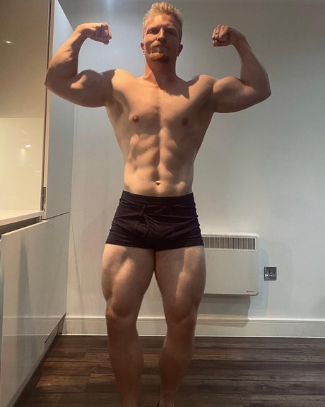 Matt Kitson étoile érotique image