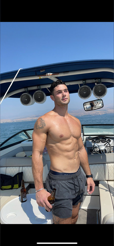 Master Apex actrice sexy galeries