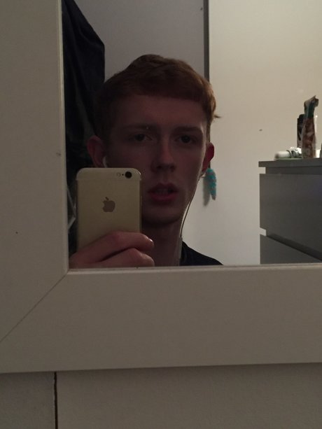 MegaGing actrice sexy photos