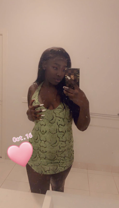 Blacbarbiana étoile exclusive image