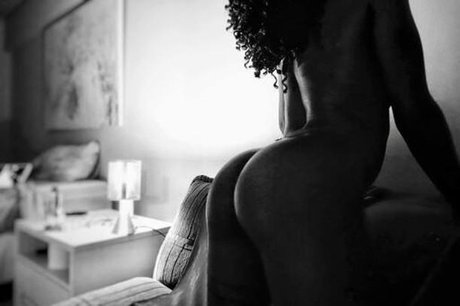 Vanessa Cruz star érotique galerie