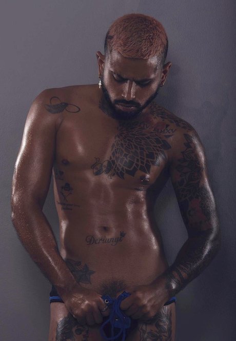 Blackmodel actrice nue galeries