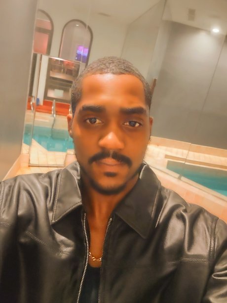 BS369 star du porno nue img