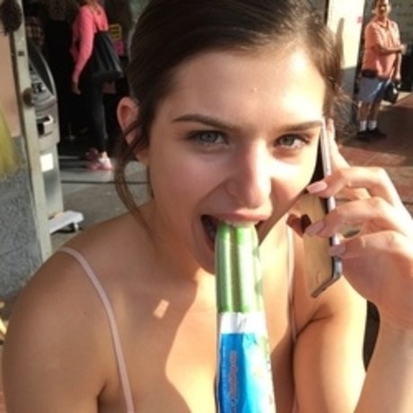 Liked Girls actrice parfaite collection