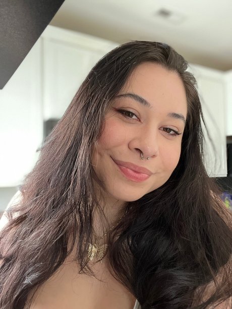 Messy Maia étoile de l'art galerie