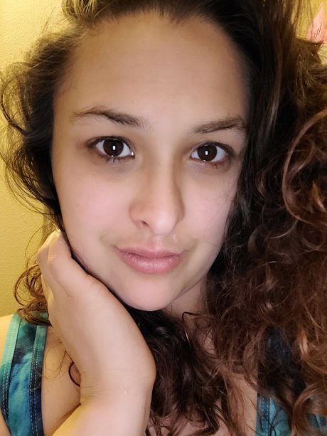 Mercy Ximenez modèle pornographique des photos