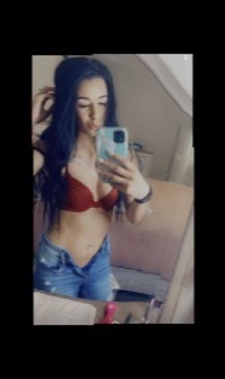 Alani Rose modèle nu collection