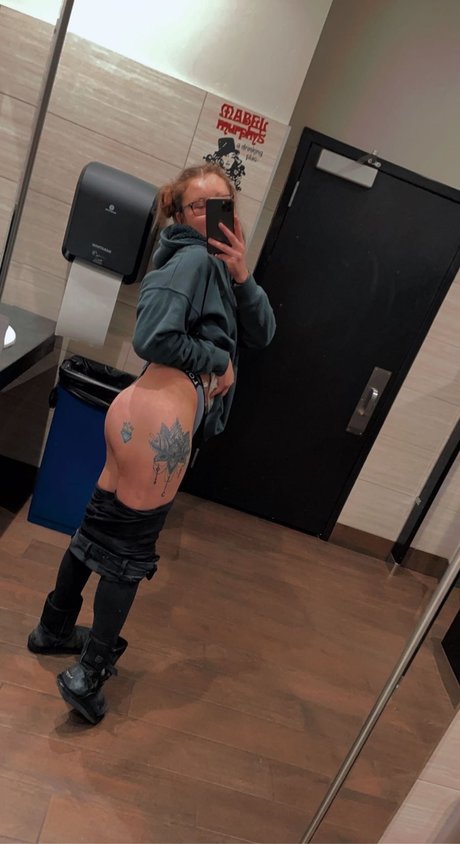 Hilta star du porno adulte des photos