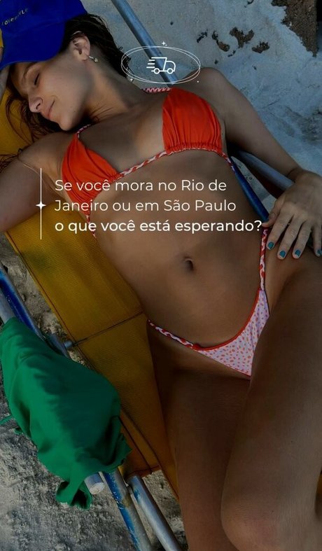 Isabella Santoni haut modèle galerie