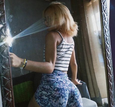 Stherx Monteiro nus de stars du porno images