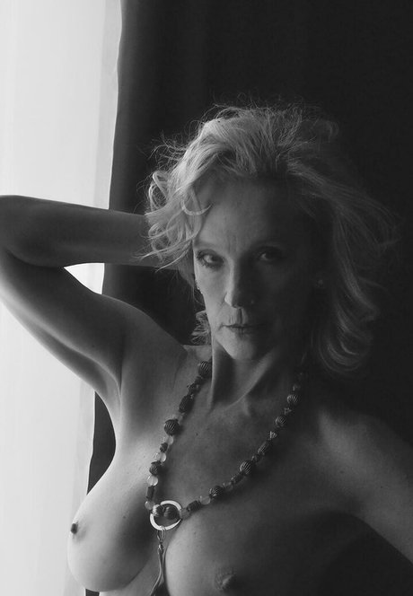 Elena Luneva mannequin image