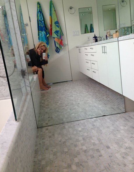 Jenny McCarthy star du porno gratuit galerie