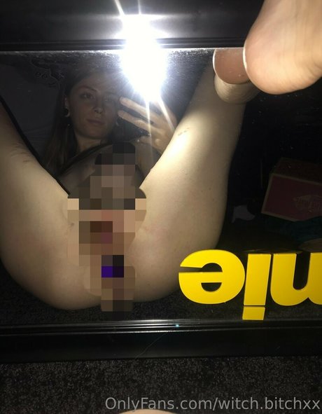 infirmière brune onlyfans meilleure jolie image