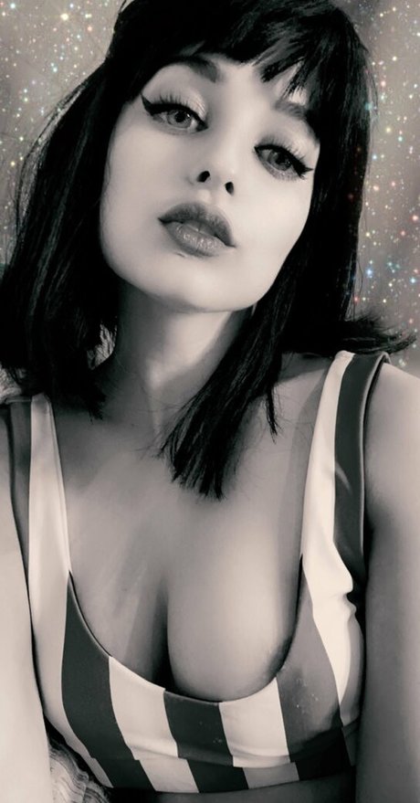 angelikarougefree actrice hd archive