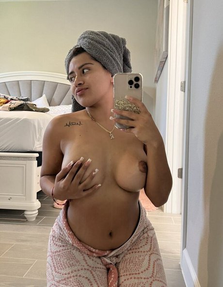 katerinnevz01 modèle magnifique photo