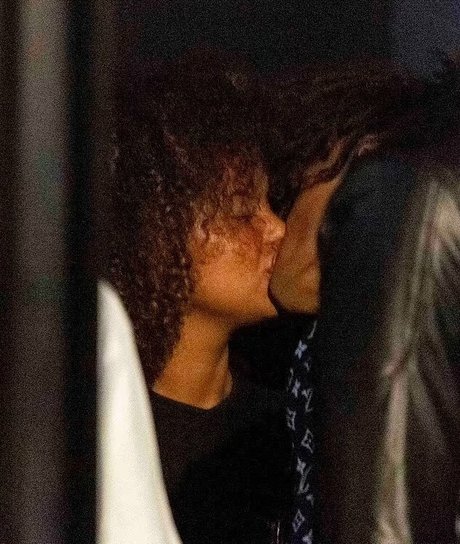 Paola Locatelli actrice hd photos