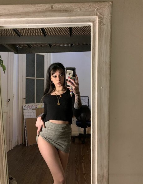 meli777 étoile nue galerie