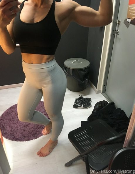 lilystrongfree jolie actrice photos